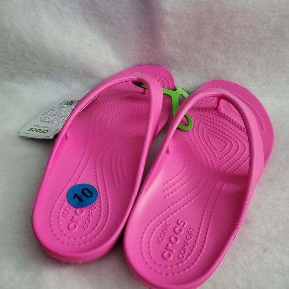 Crocs Women’s Kadee II Flip Flop S10 Electric Pink - Picture 2 of 8